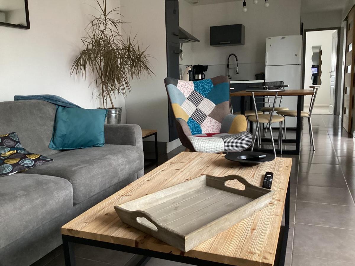 Joli Appartement 50 M2 Classe 3 Etoiles Avec Terrasse Et Jardin La Rochelle  Zewnętrze zdjęcie